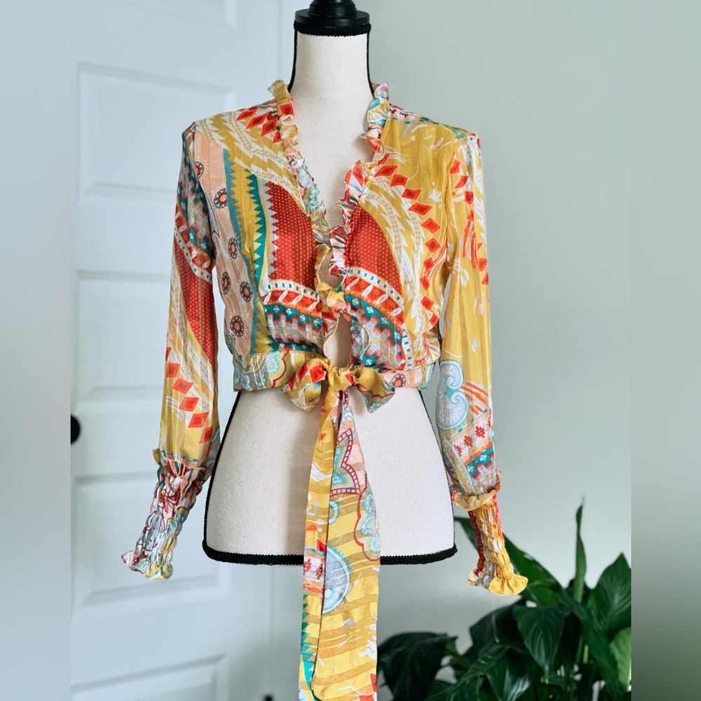 Layering top by Banjul.